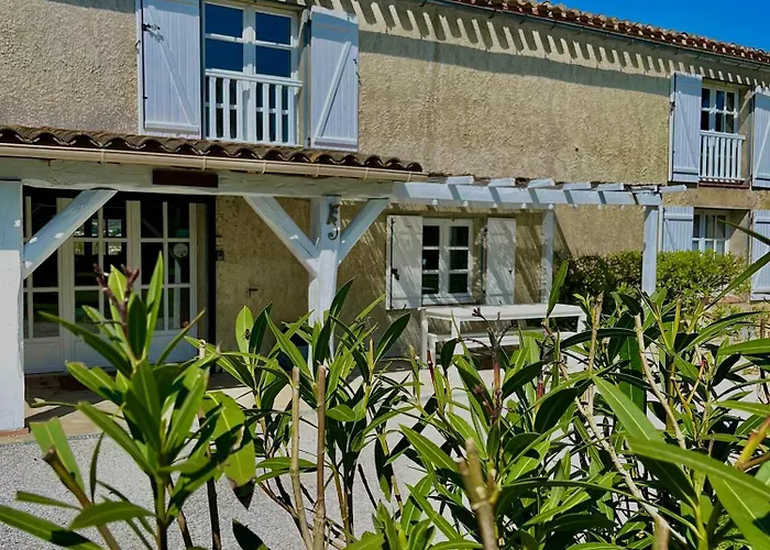 Domaine Saladry Feriehus